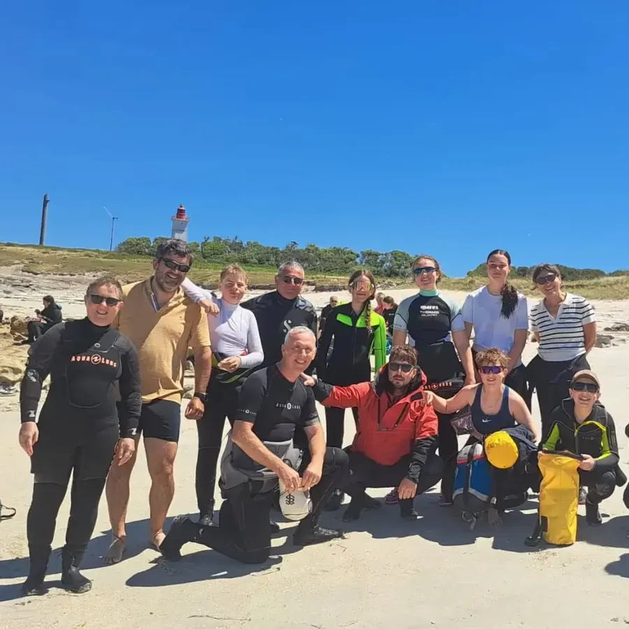 Groupe de plongeurs à Carantec