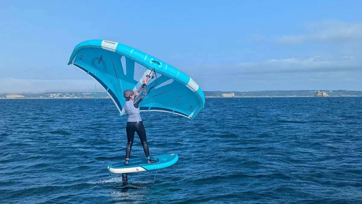 Wingfoil à Carantec en baie de Morlaix